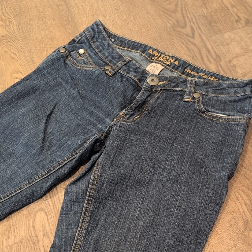 Arizona Jean Company Women's Skinny Jeans in Dark Blue Denim